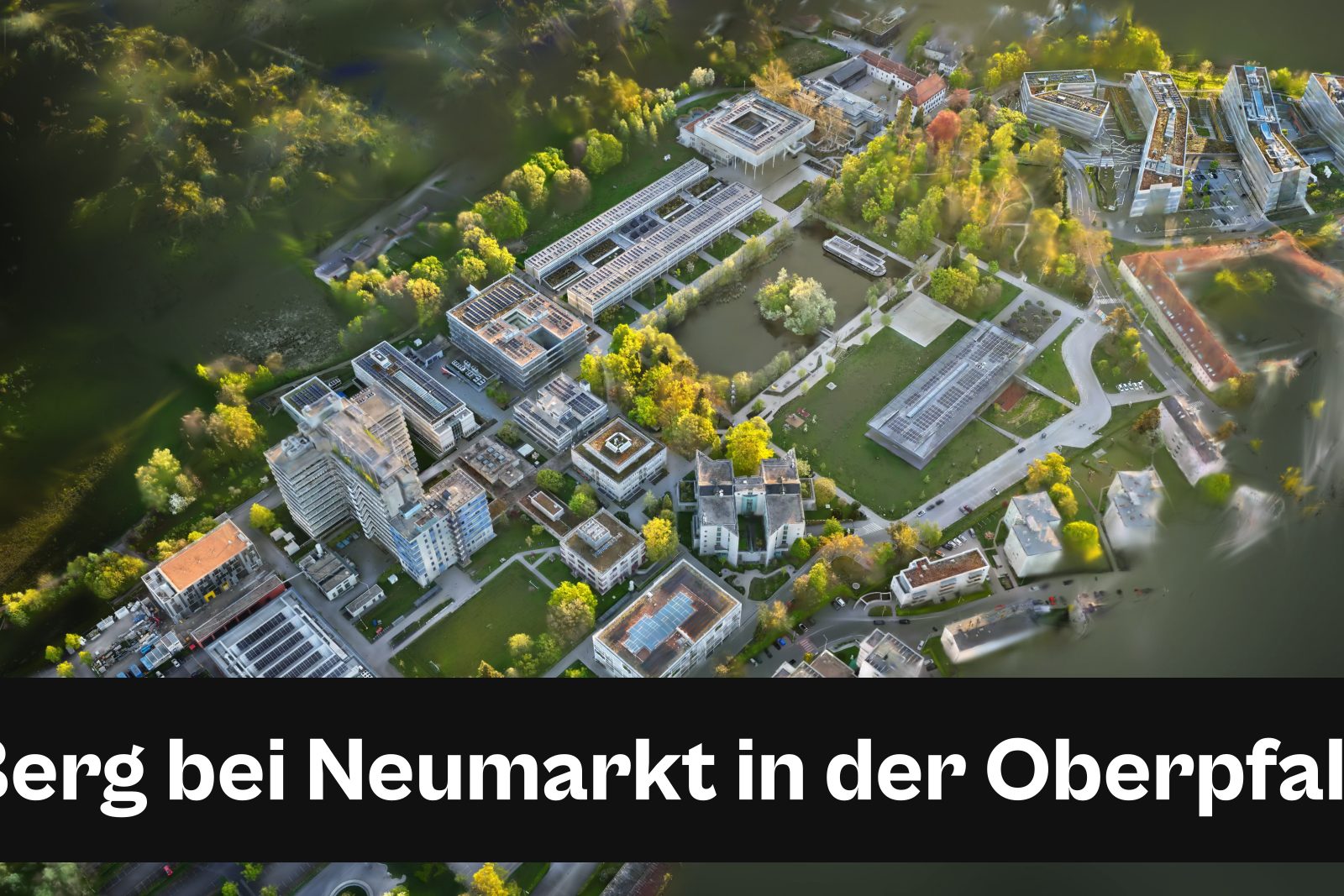 Drohnenaufnahme mit Standort-Badge für Berg bei Neumarkt in der Oberpfalz im Landkreis Neumarkt in der Oberpfalz