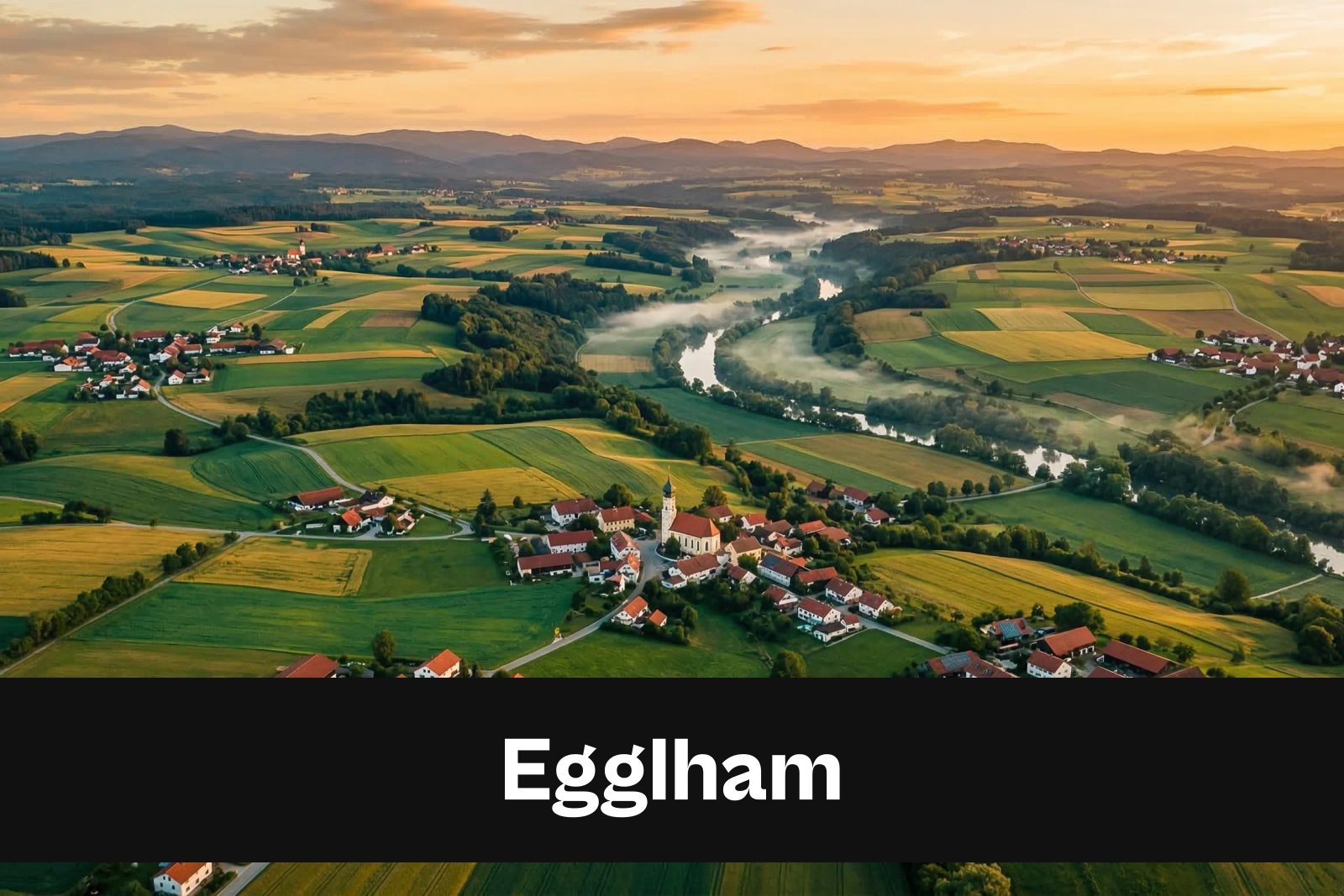 Drohnen-Luftaufnahme aus Egglham mit Standort-Badge