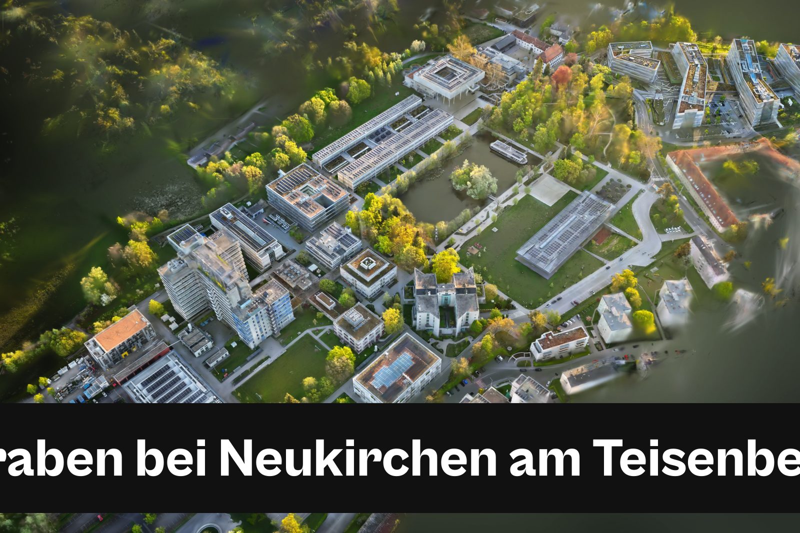 Drohnenaufnahme mit Standort-Badge für Graben bei Neukirchen am Teisenberg im Landkreis Berchtesgadener Land