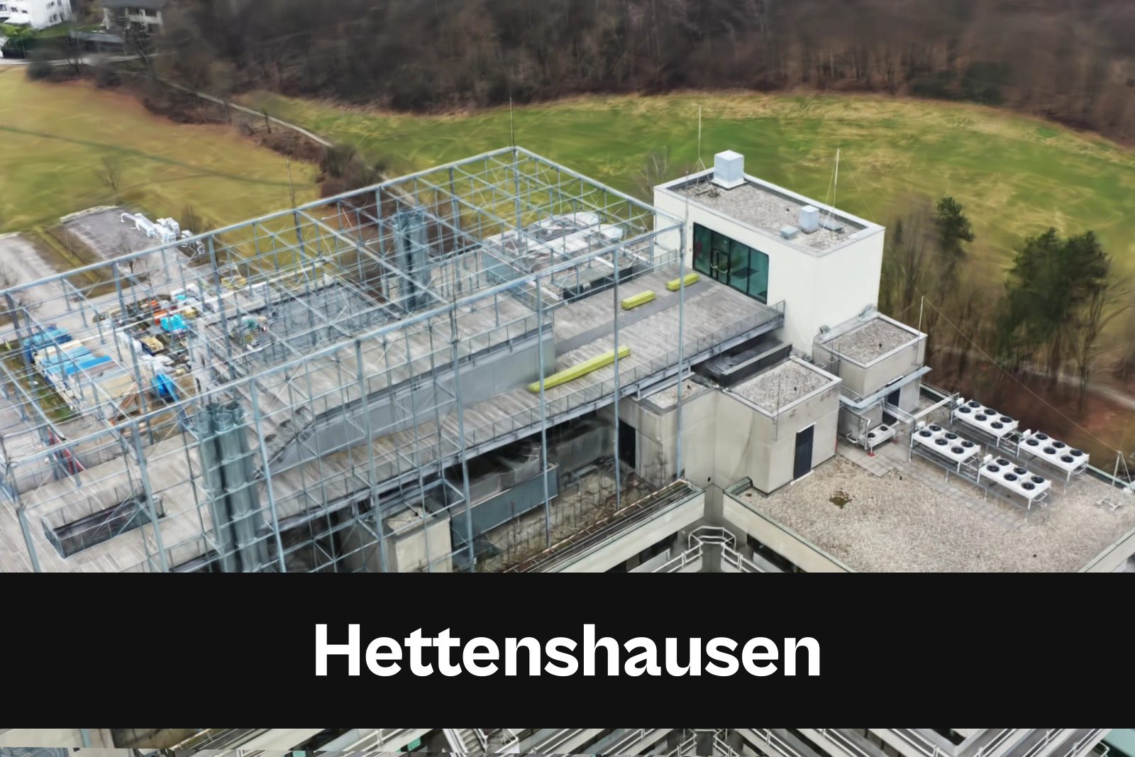 Fotorealistisches 3D-Modell als Gaussian Splat aus Drohnenaufnahmen in Hettenshausen mit Standort-Badge