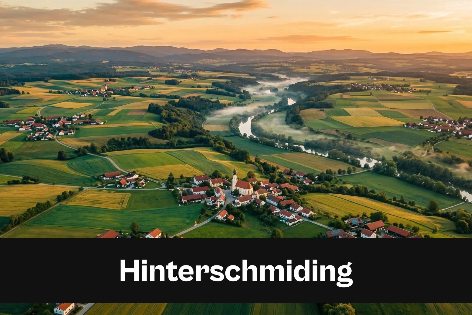 Drohnen-Luftaufnahme aus Hinterschmiding mit Standort-Badge