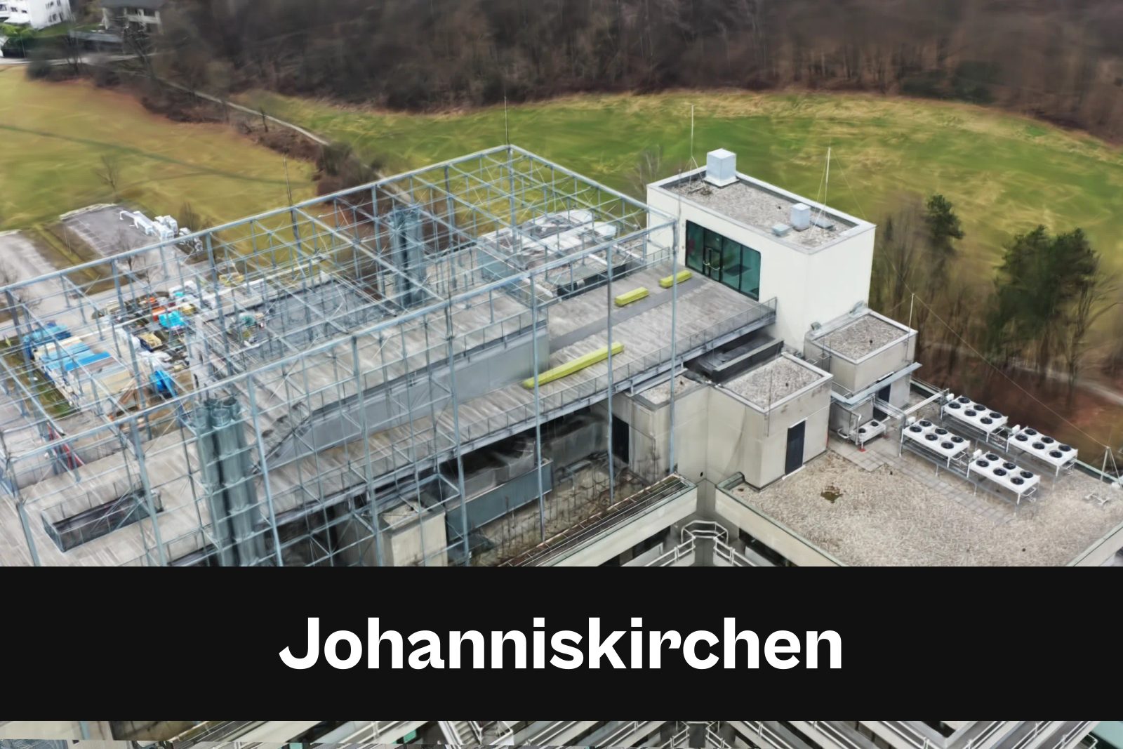 Fotorealistisches 3D-Modell als Gaussian Splat aus Drohnenaufnahmen in Johanniskirchen mit Standort-Badge