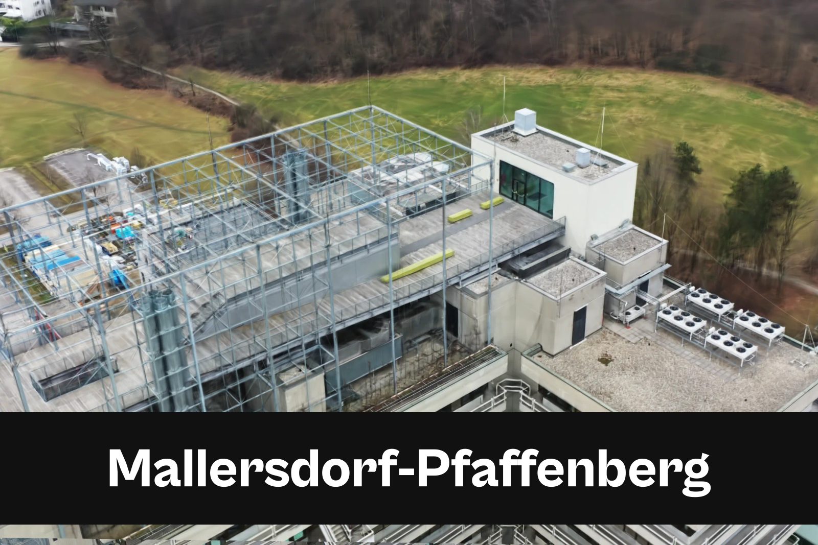 Fotorealistisches 3D-Modell als Gaussian Splat aus Drohnenaufnahmen in Mallersdorf-Pfaffenberg mit Standort-Badge