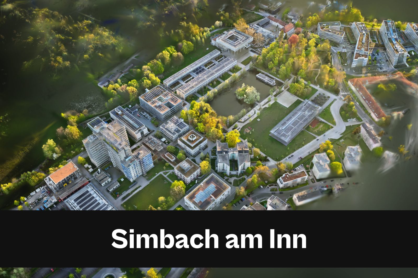 Drohnenaufnahme mit Standort-Badge für Simbach am Inn im Landkreis Rottal-Inn