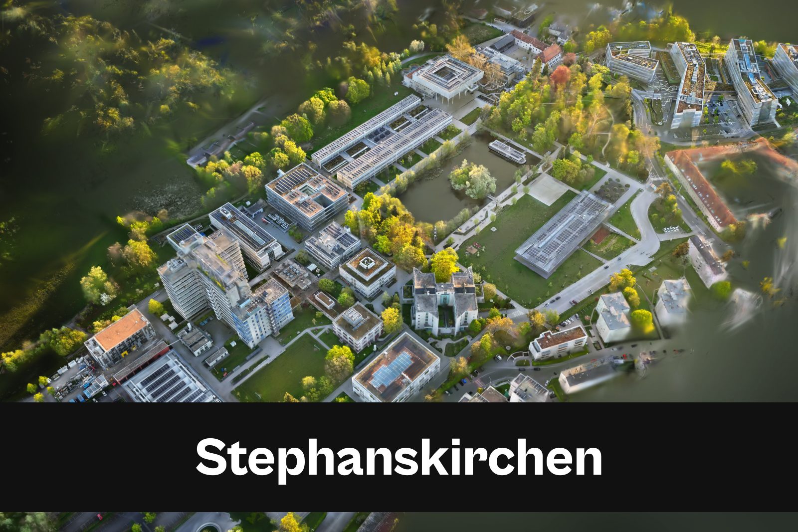 Drohnenaufnahme mit Standort-Badge für Stephanskirchen im Kreisfreie Stadt Rosenheim und Landkreis Rosenheim