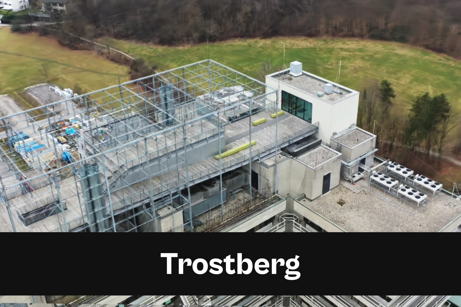 Fotorealistisches 3D-Modell als Gaussian Splat aus Drohnenaufnahmen in Trostberg mit Standort-Badge